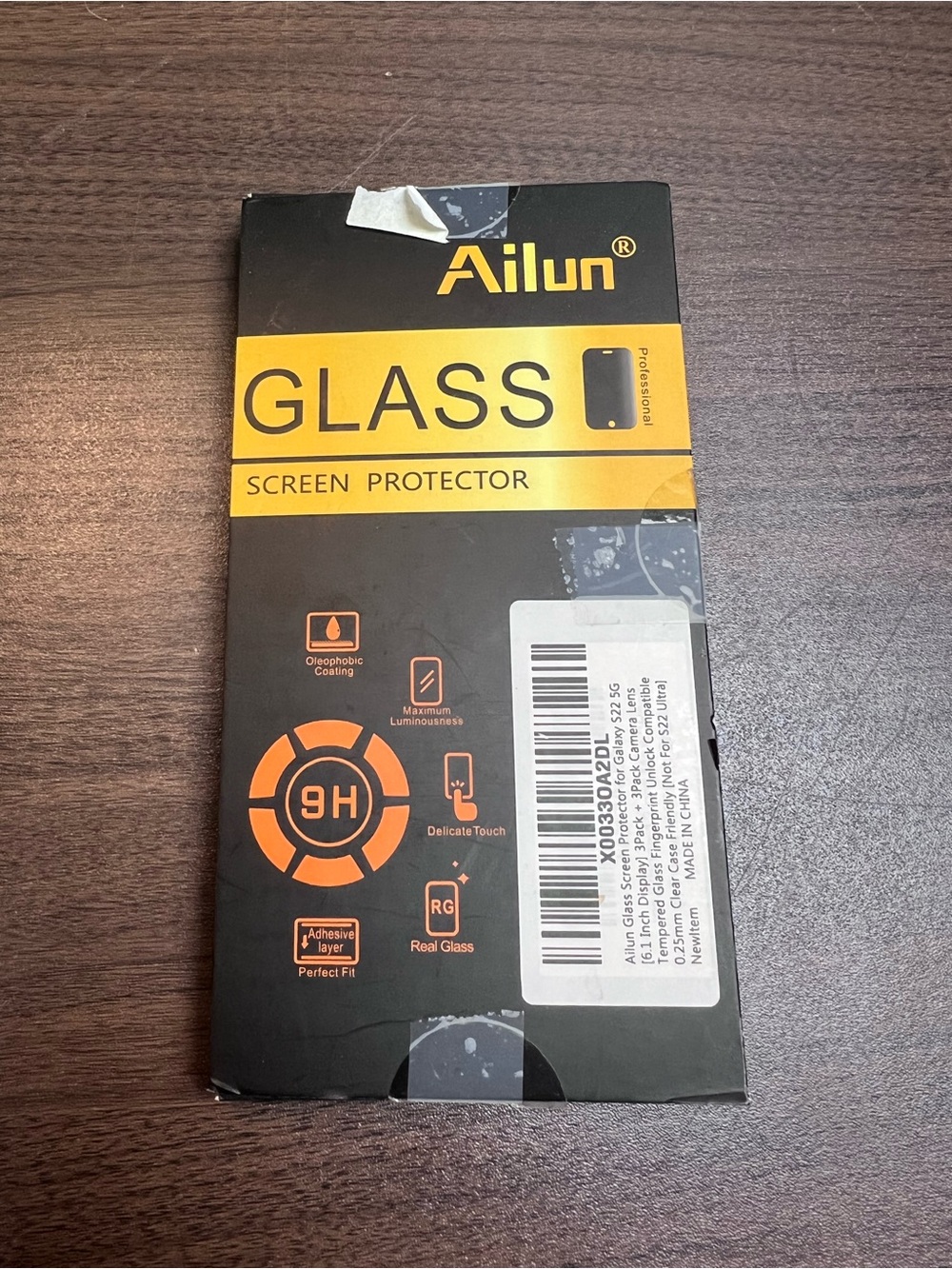 1 Screen Protector and 2 Camera Protector - Galaxy S22 - Ailun